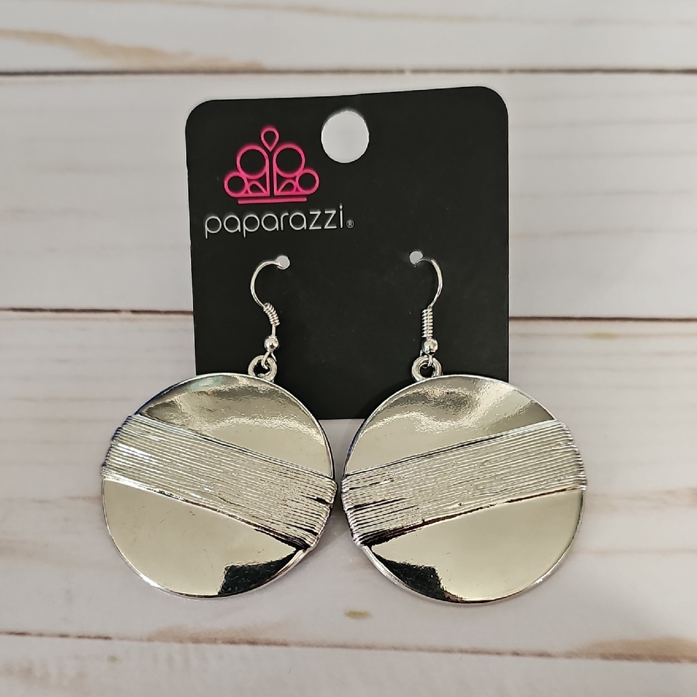 Paparazzi Silver Textured Disc Earrings